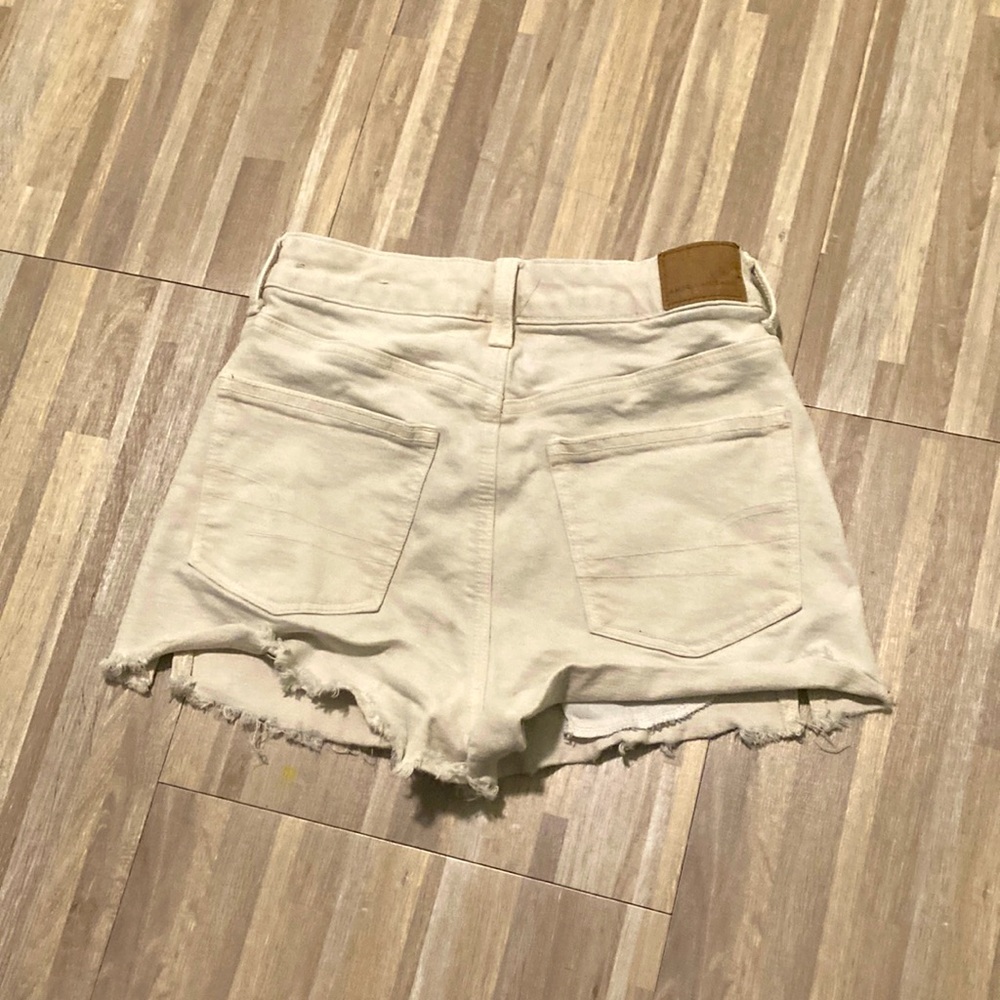 American eagle white shorts